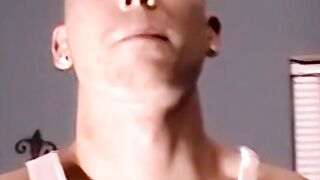 Amateur masturbator Pearl comes hard after solo session