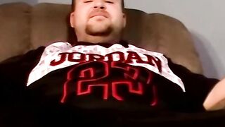 Horny fat guy gets intense BJ in kinky interracial encounter