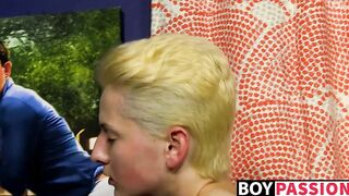 Southern twink wanks off his cock solo to a jizzy finale