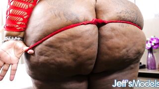 Fucking Machine Drills SSBBW Thammy Leviemont