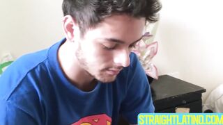 Attractive Maximiliano explodes gooey cum while getting rimmed
