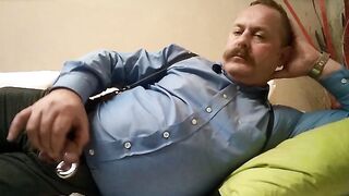 Fat Bear Daddy Amateur Handjob