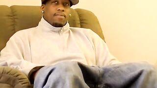 Amateur homos have an interracial cock sucking session