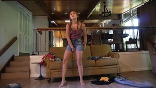 BrandiBraids trying on clothes