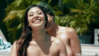 Beautiful babes sunbathing and kissing naked
