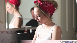 Petite blonde stepsis kitchen quickie