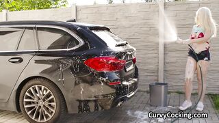 Busty bikini gf wants dick after soapy car wash