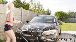 Busty bikini gf wants dick after soapy car wash