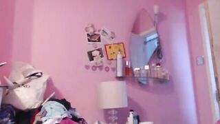 Big-Titted British Blonde Babe on Webcam