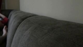 Heiager Sofa-Fick mit den besten Freunden