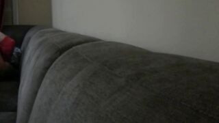 Heiager Sofa-Fick mit den besten Freunden