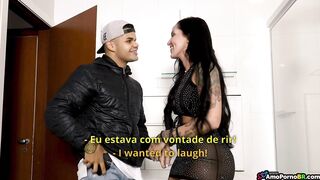 Pornstar Elisa Sanches fucked a fan and asked him to cum in her mouth