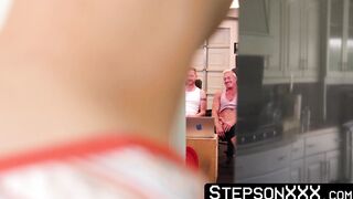 StepsonXXX.com - Hunk Matthew Figata dick shoves inside stepson Dakota Lovell