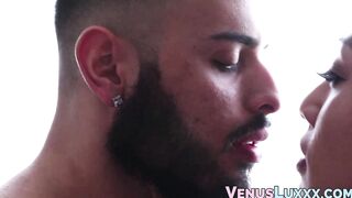 Stunning Asian tbabe Venus Lux gets kinky deepthroat