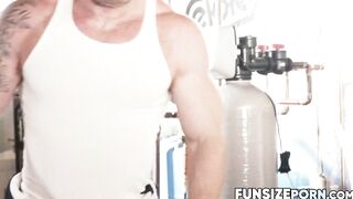 FunsizePorn.com - Hairy jock Cain Marko and petite twink Danny Wilcoxx engages in har