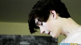Dakota White on fours begs for huge cock inside him
