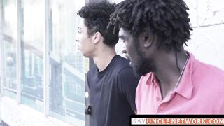 SayUncleNetwork.com - Muscular homo demands oral worship before raw pounding