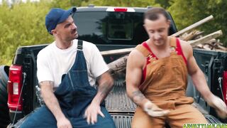 Zack Mackay and Tito Patron jerking off