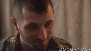 Irresistible JD Phoenix bottoming for handsome Roman Todd