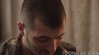 Irresistible JD Phoenix bottoming for handsome Roman Todd