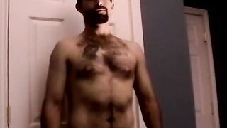 Hardcore masturbation with older dude with hairy chest