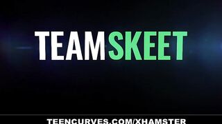 Adorable Gamer sluts Kenia Queen Is Twerking And Having Fun