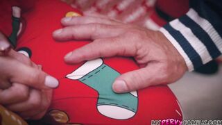 Unwrap Me Stepdaddy