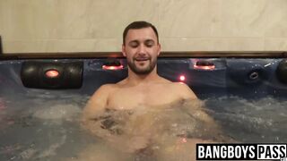 Hot bath prompts a masturbation session