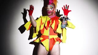 Kinky cake eating and kissing compilation with kinky clowns Jarry the Clown and Sandy