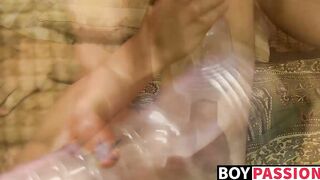 Cute twink Jordan has a hot solo session with a fleshlight
