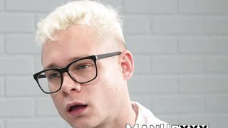 White gay gets submissive and enjoys a hard banging