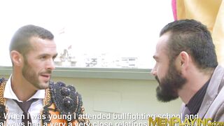 Pretty costumed hunk Denis Vega fucked doggystyle outdoor