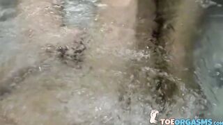 Mutual foot and cock sucking with horny friends Devin and Joshua in the tub