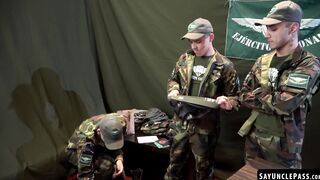 Kinky soldier got into a foursome fun with Sergeant Joris Leonard