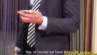 Hot classy hunk Massimo Piano deepthroats big rock hard cock