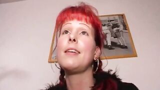Junge Deutsche fickt faer Urlaubsgeld