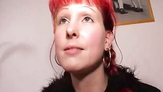 Junge Deutsche fickt faer Urlaubsgeld