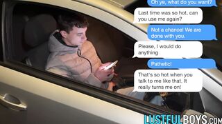 Hung twink Leo Summers enjoys orgy time with his friends by dick and foot sucking