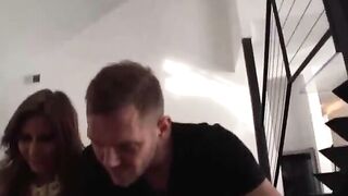 Vollbusige deutsche Babes bei der Arbeit