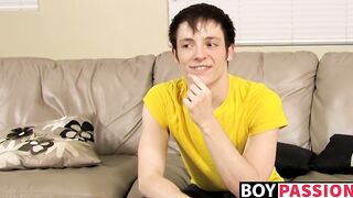Solo masturbation and cumming with twink Jesse Jordan