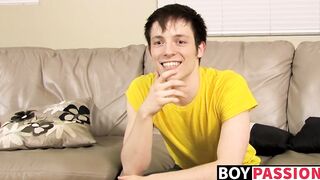 Solo masturbation and cumming with twink Jesse Jordan