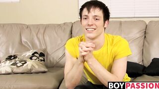 Solo masturbation and cumming with twink Jesse Jordan