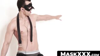 MaskXXX.com - Big dick striper Nick Vargas's jacking off the proper way solo
