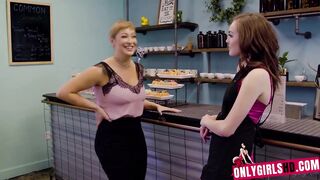 Freya Parker Servicing Milf Ryan Keely Into Outside