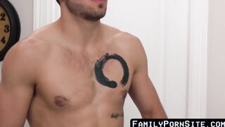 FamilyPornSite.com - Stepsons tight asshole stretched by daddy's massive dick