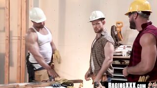 RagingXXX.com - Bareback threesome with muscular hunks on a construction site