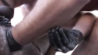 Matthieu then turns the tables and shows us that the most accomplished fisting bottom