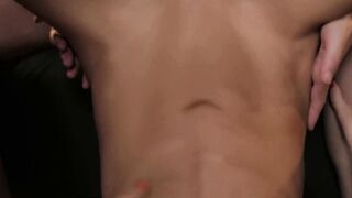 Il trompe sa femme anissa kate avec trois salopes