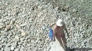 Aunt and Uncle caught on the beach