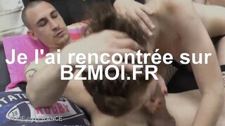 L'amatrice francaise Carlie en gang bang avec Papy Voyeur